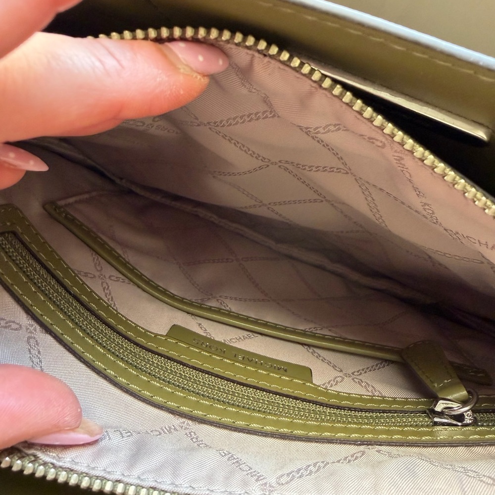 •SOLD• Michael Kors Olive Green Tote - Picture 5 of 10